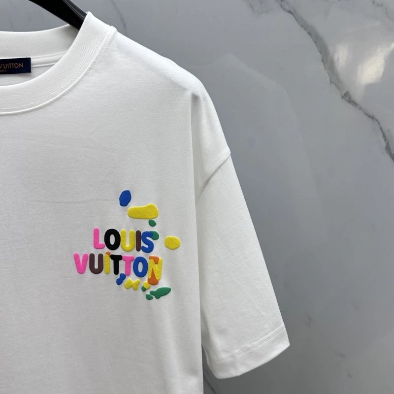 Affordable Louis Vuitton T-Shirts 133569