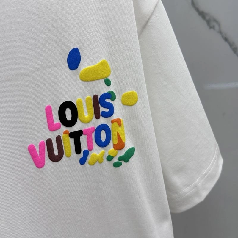 Affordable Louis Vuitton T-Shirts 133569