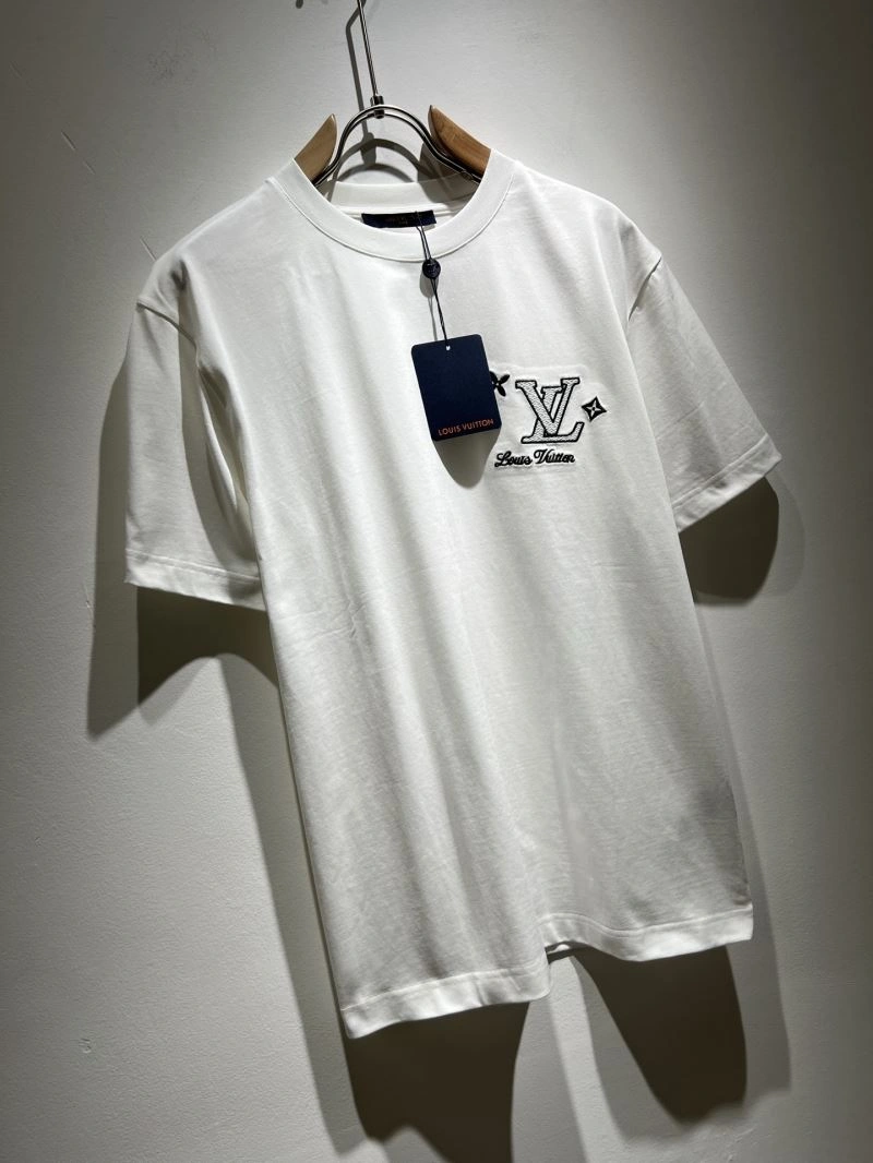 Louis Vuitton T-Shirts Refined 133571