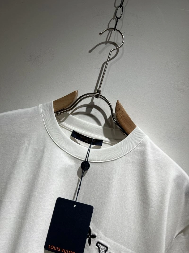Louis Vuitton T-Shirts Refined 133571