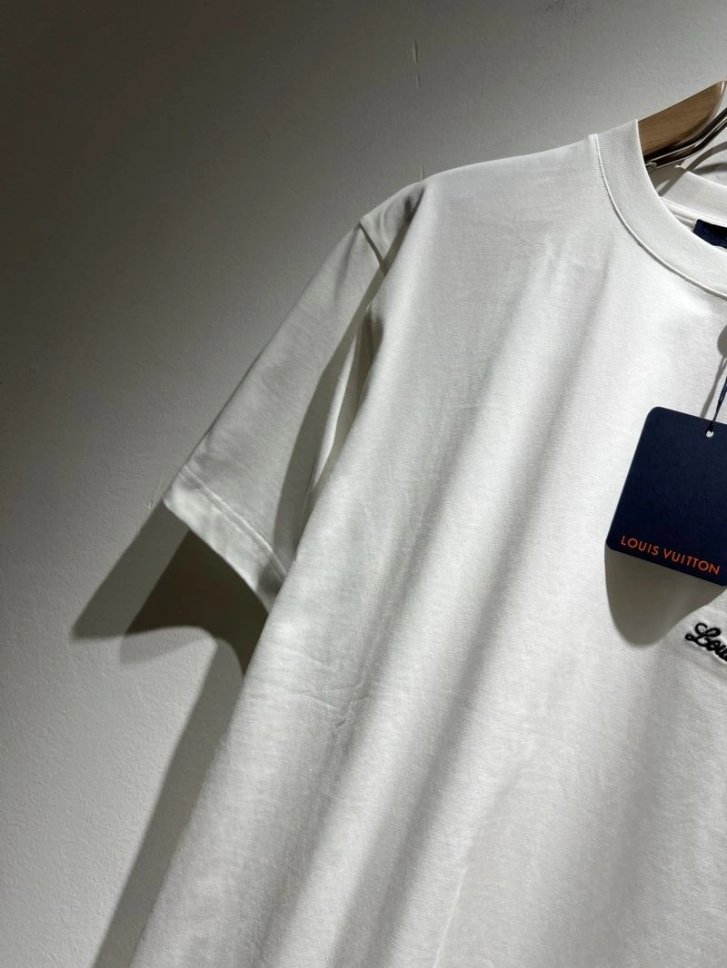 Louis Vuitton T-Shirts Refined 133571