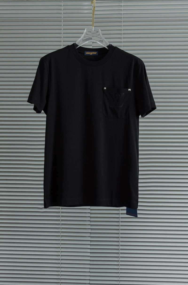 Louis Vuitton T-Shirts Refined 133578