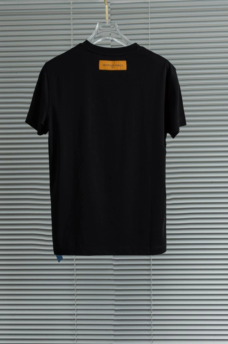 Louis Vuitton T-Shirts Refined 133578