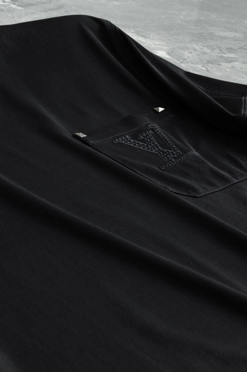 Louis Vuitton T-Shirts Refined 133578