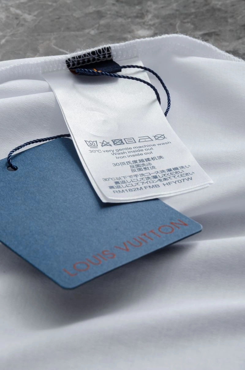 Louis Vuitton T-Shirts Unique 133581