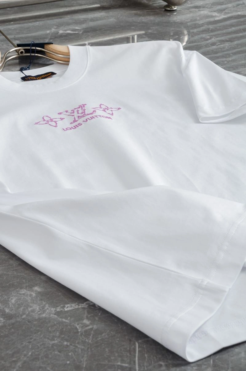 Louis Vuitton T-Shirts MoistureWicking 133587