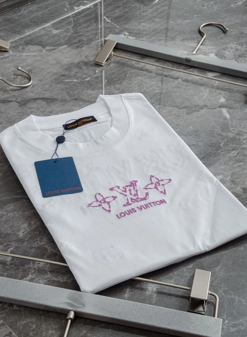 Louis Vuitton T-Shirts MoistureWicking 133587