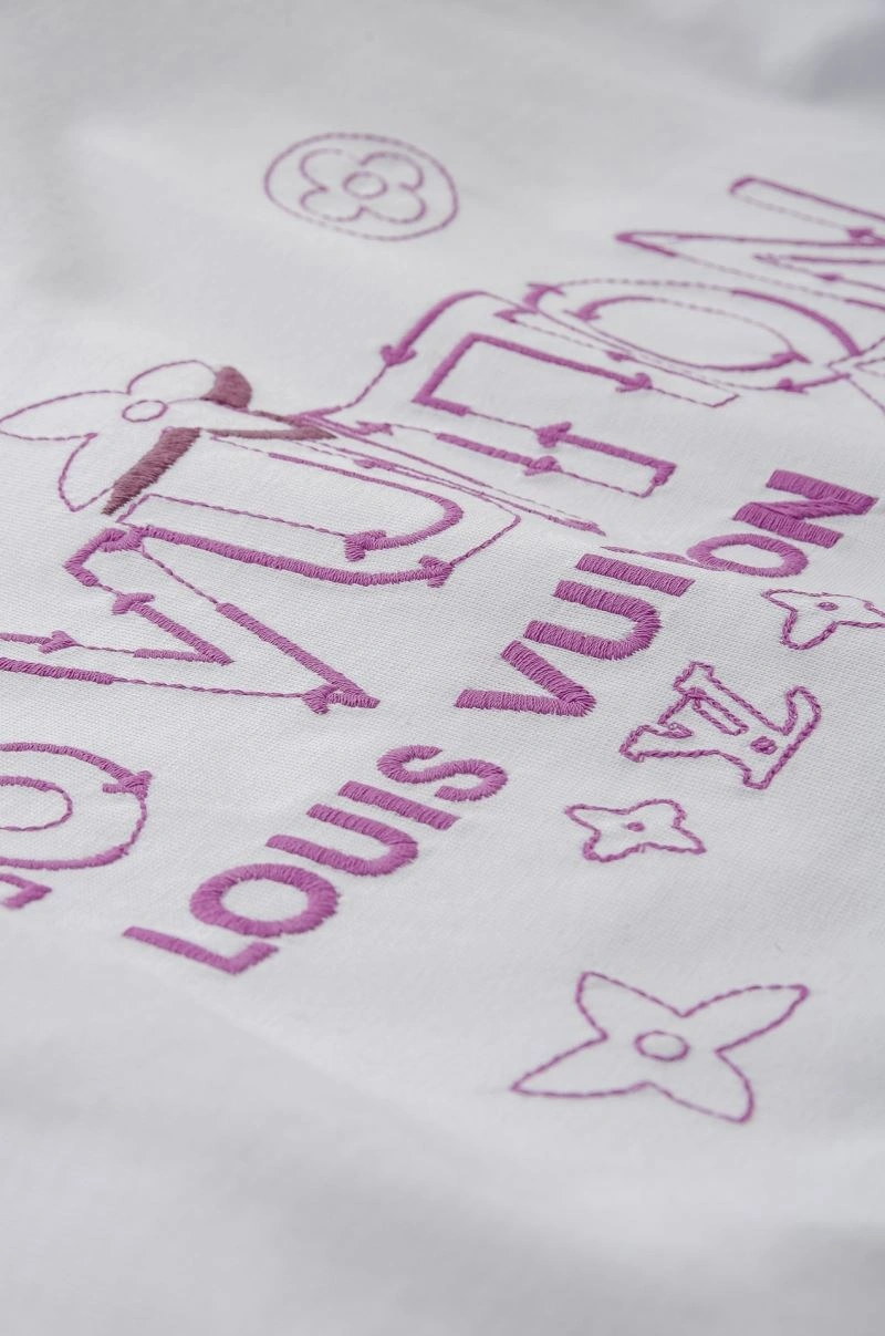 Louis Vuitton T-Shirts MoistureWicking 133587
