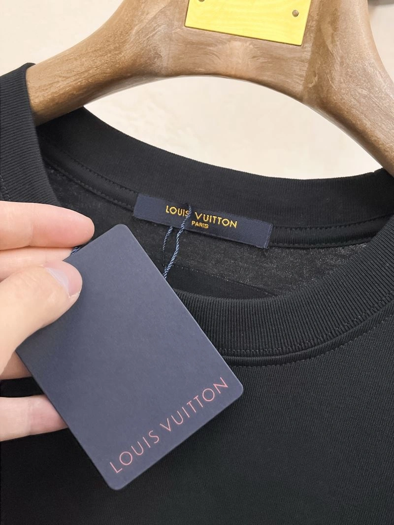 Louis Vuitton T-Shirts Durable 133580