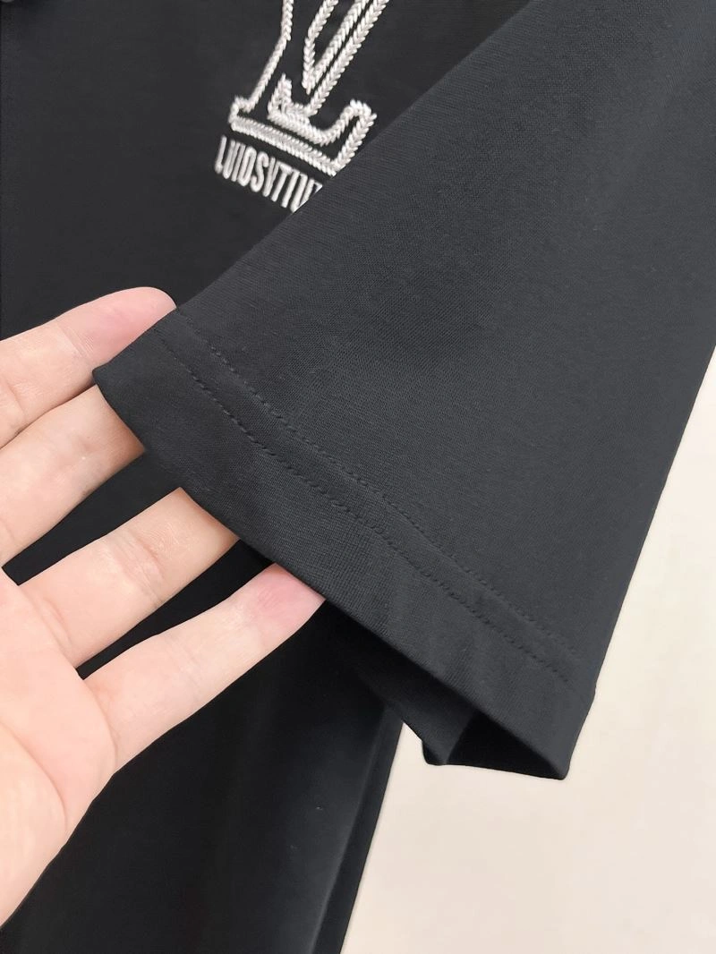 Louis Vuitton T-Shirts Durable 133580