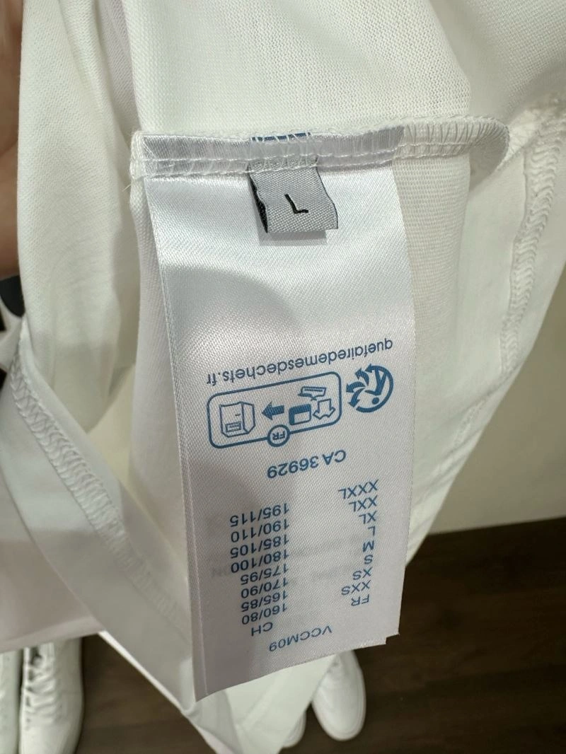 Resilient Louis Vuitton T-Shirts 133568