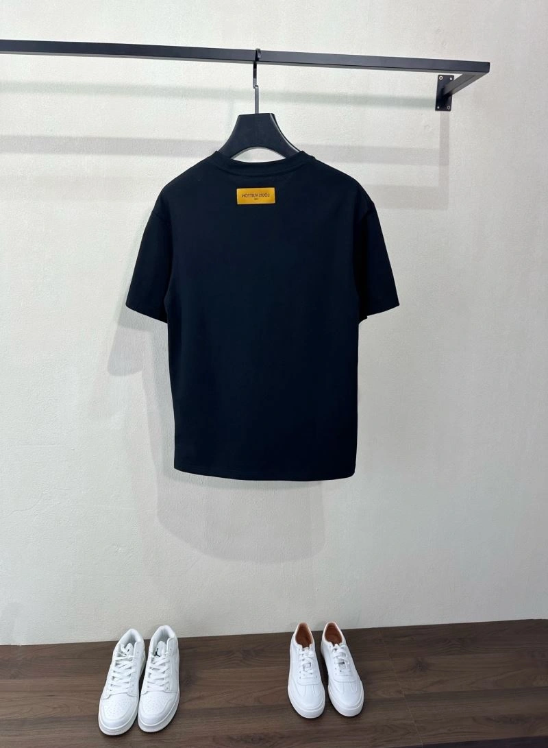 Louis Vuitton T-Shirts HighPerformance 133579
