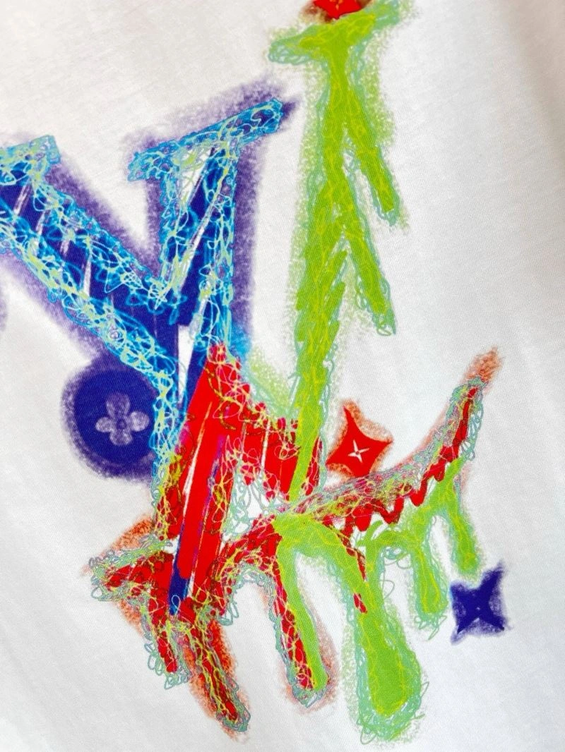 Louis Vuitton T-Shirts Sporty 133583