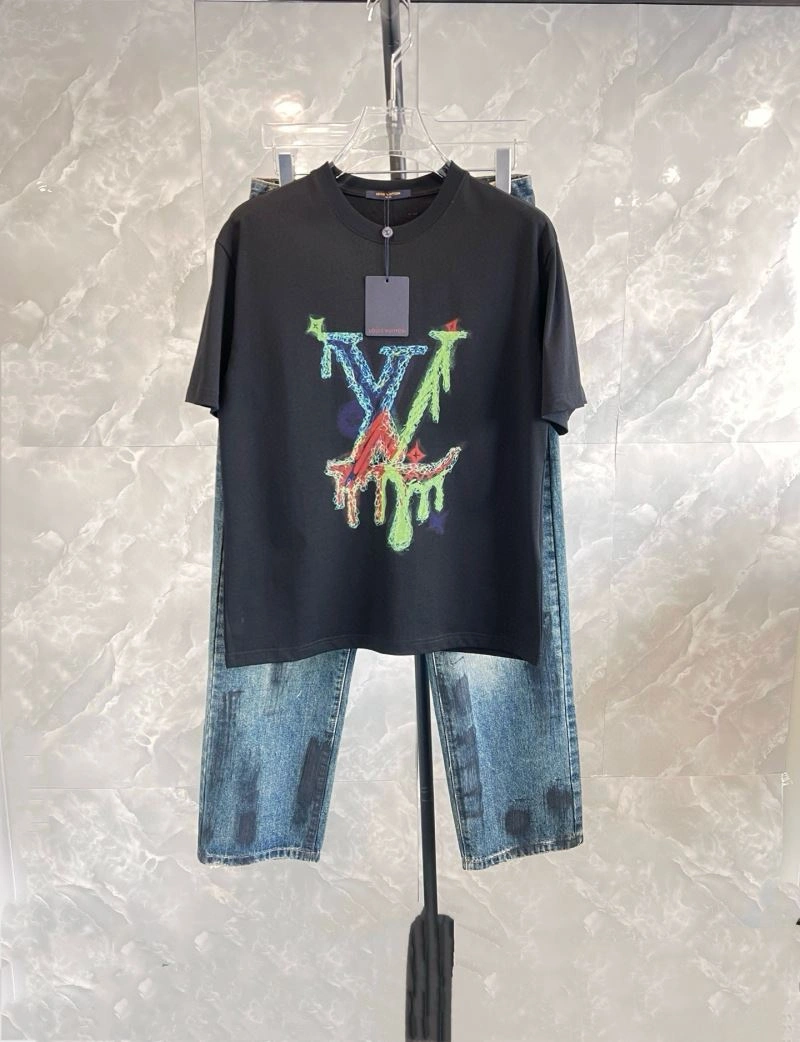 Louis Vuitton T-Shirts Sporty 133583