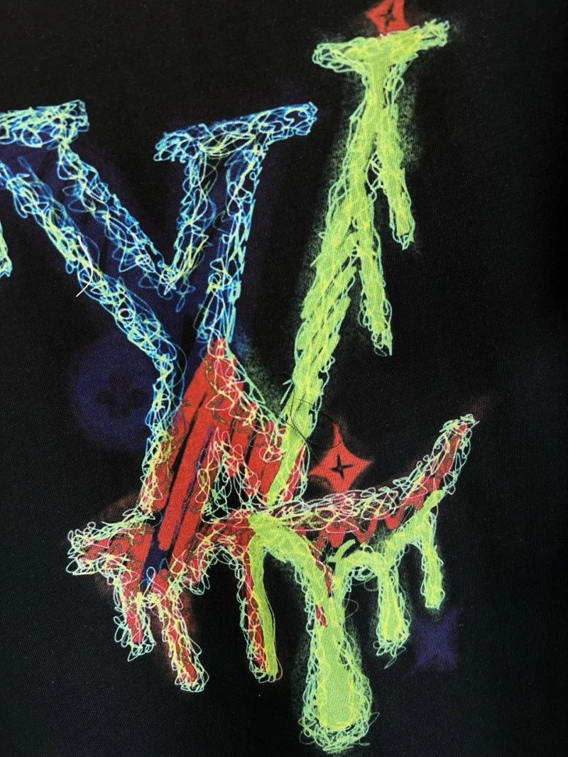 Louis Vuitton T-Shirts Sporty 133583