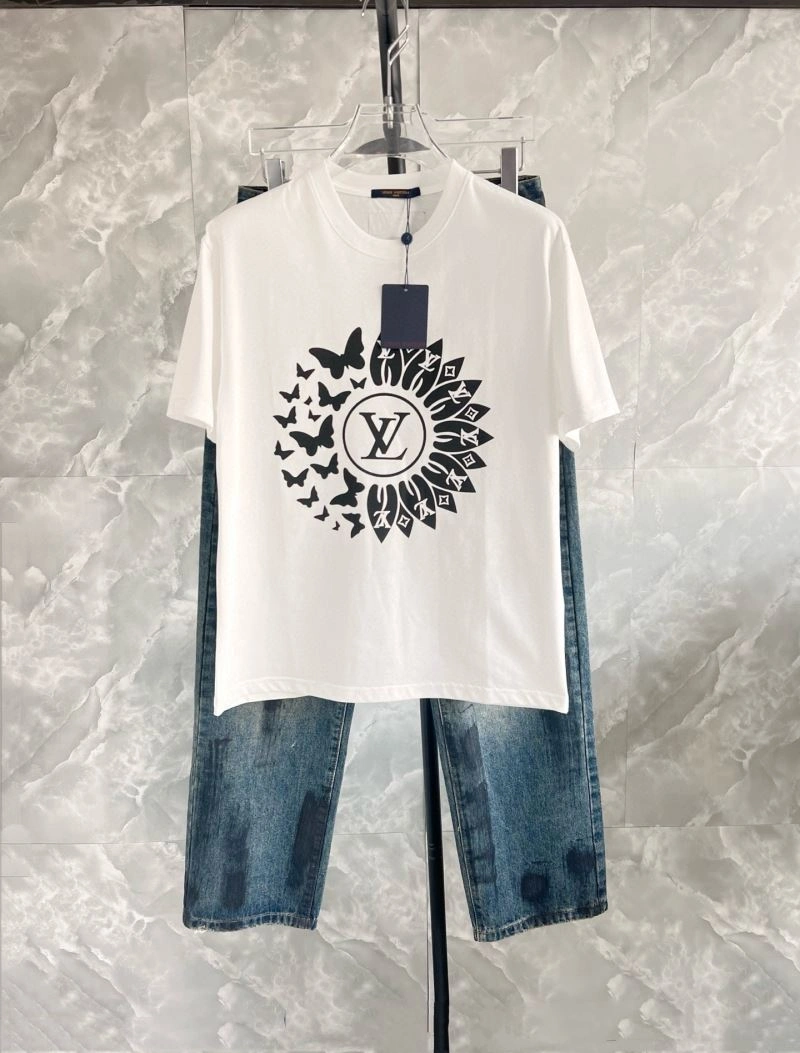 Louis Vuitton T-Shirts Versatile 133573