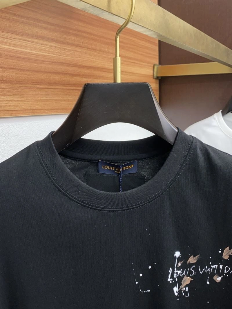 Bold Louis Vuitton T-Shirts 133561