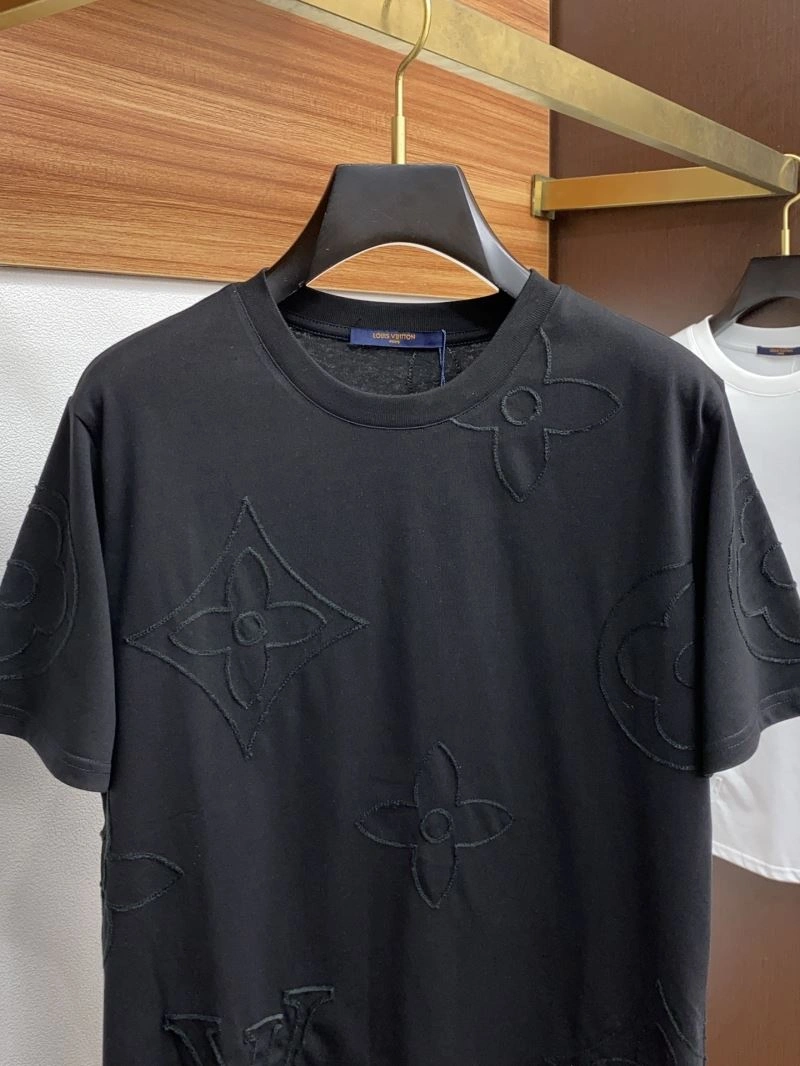Louis Vuitton T-Shirts HighPerformance 133576