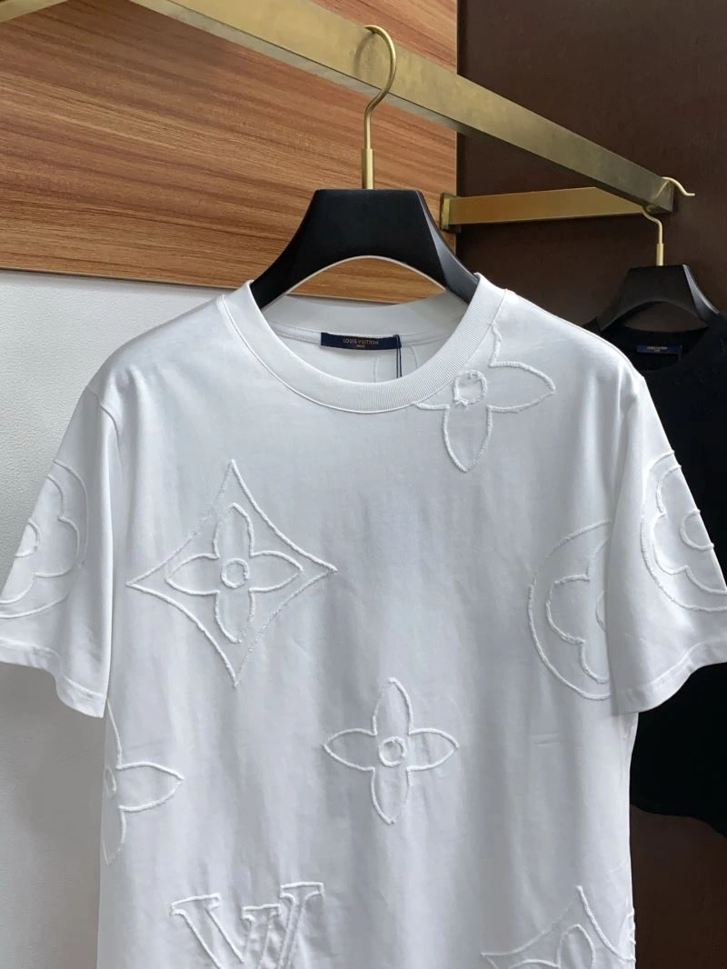 Louis Vuitton T-Shirts Popular 133559