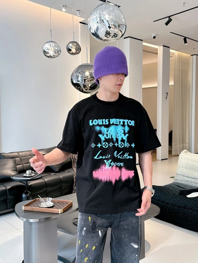 Packable Louis Vuitton T-Shirts 133558