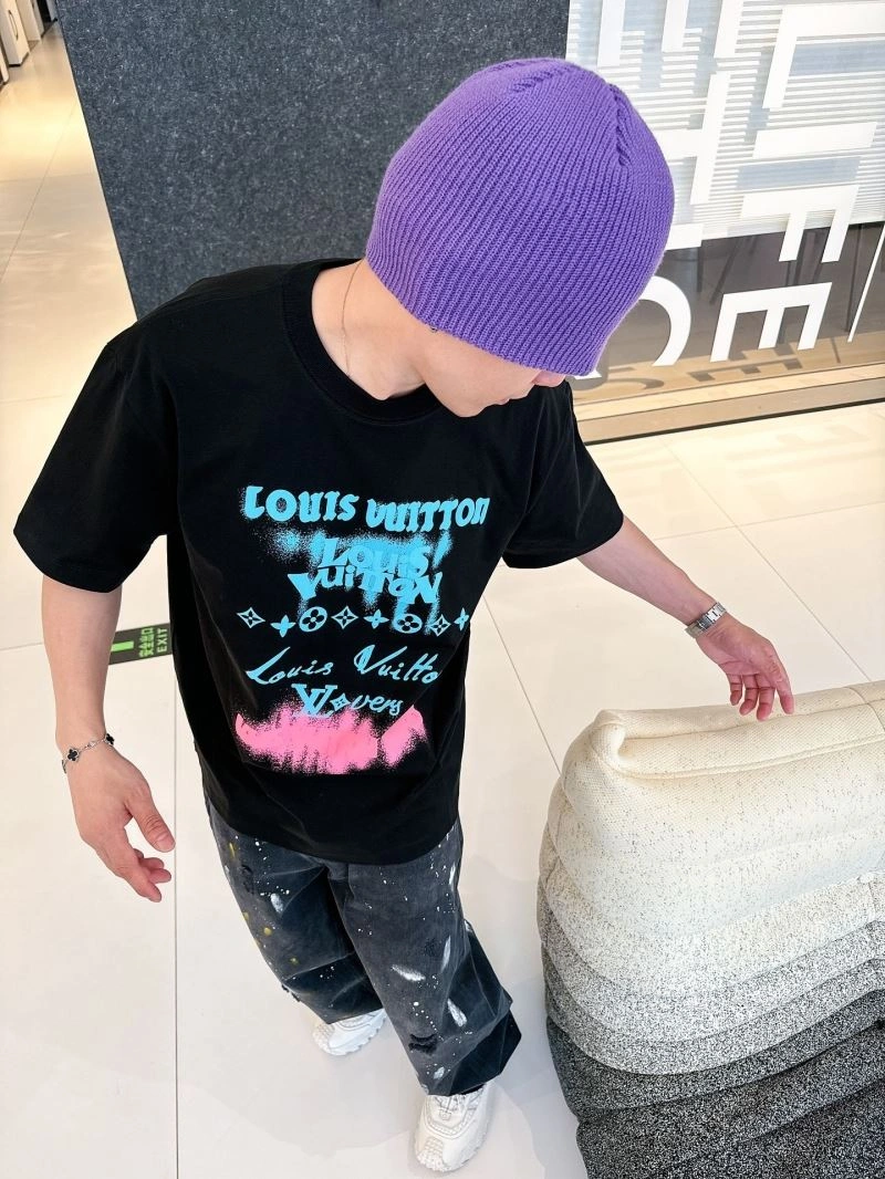 Packable Louis Vuitton T-Shirts 133558