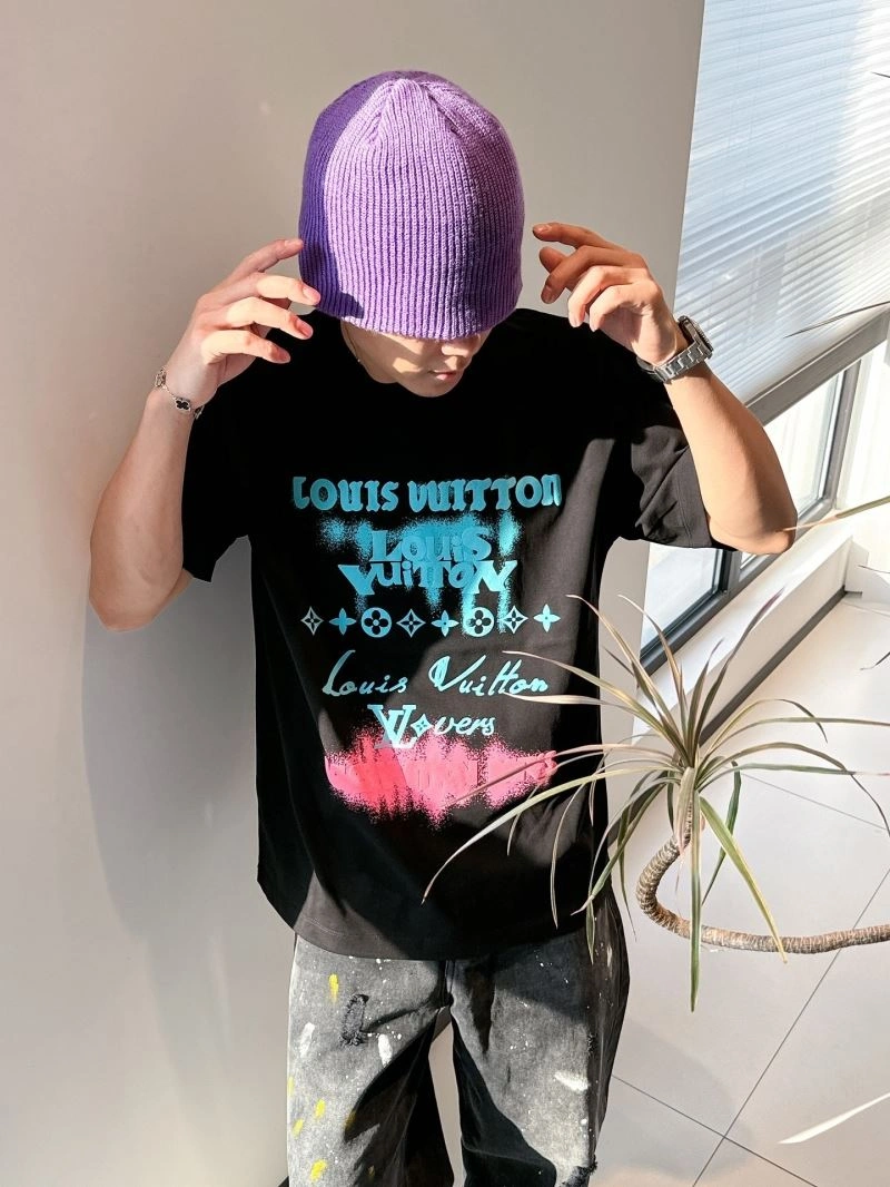 Packable Louis Vuitton T-Shirts 133558