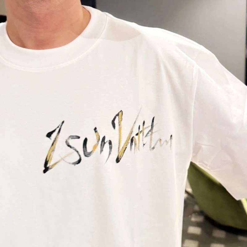 Neat Louis Vuitton T-Shirts 133555