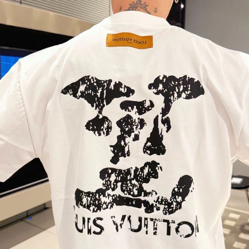 Bright Louis Vuitton T-Shirts 133554
