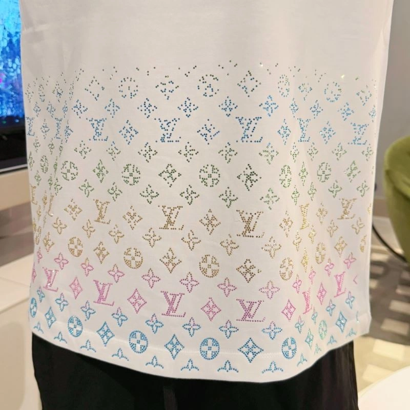 Affordable Louis Vuitton T-Shirts 133540
