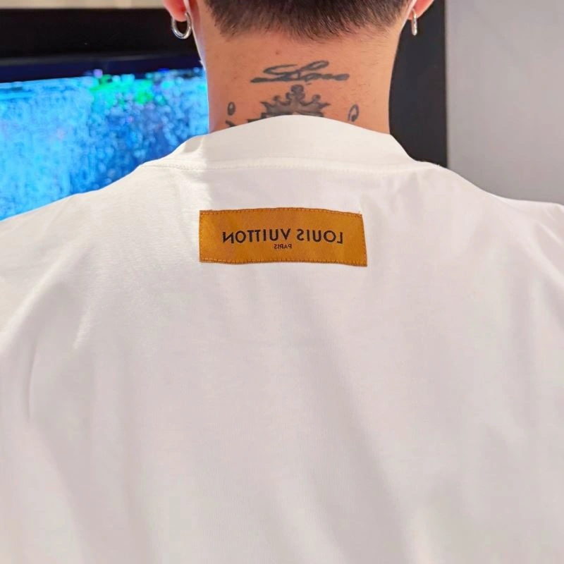 Affordable Louis Vuitton T-Shirts 133540