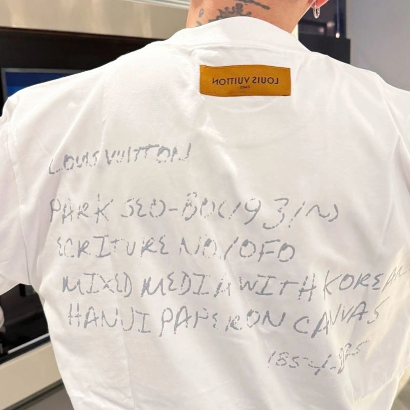 Louis Vuitton T-Shirts Modern 133531
