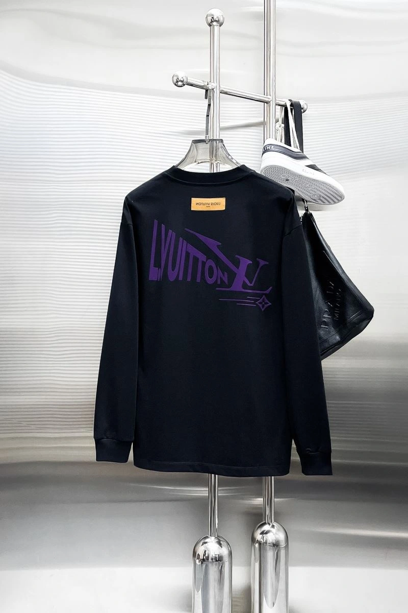 Louis Vuitton T-Shirts Versatile 133536