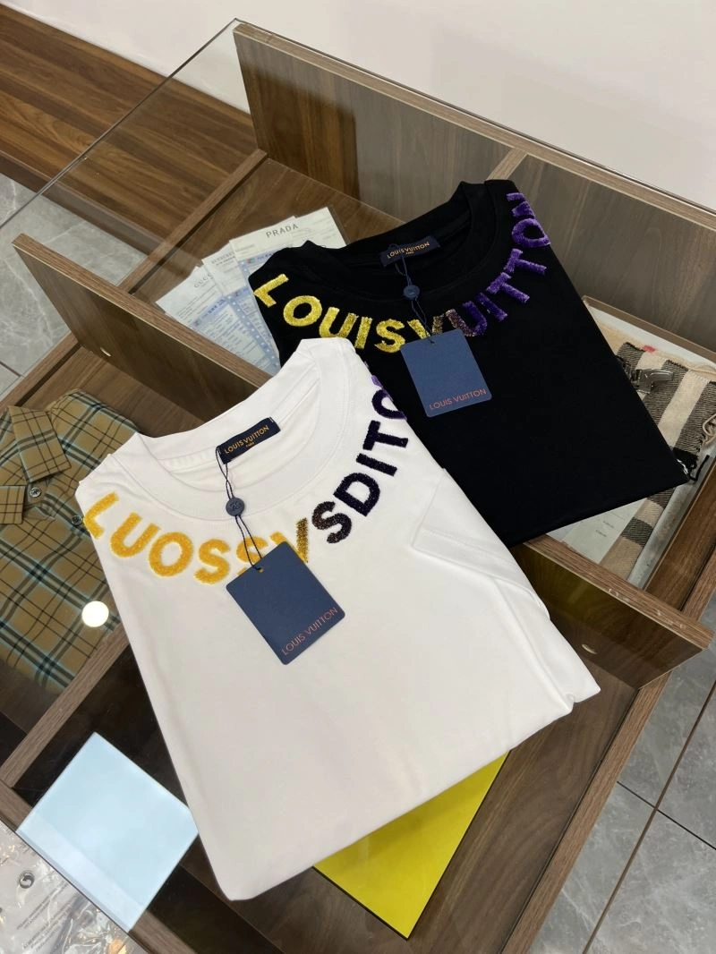 Louis Vuitton T-Shirts Neat 133526