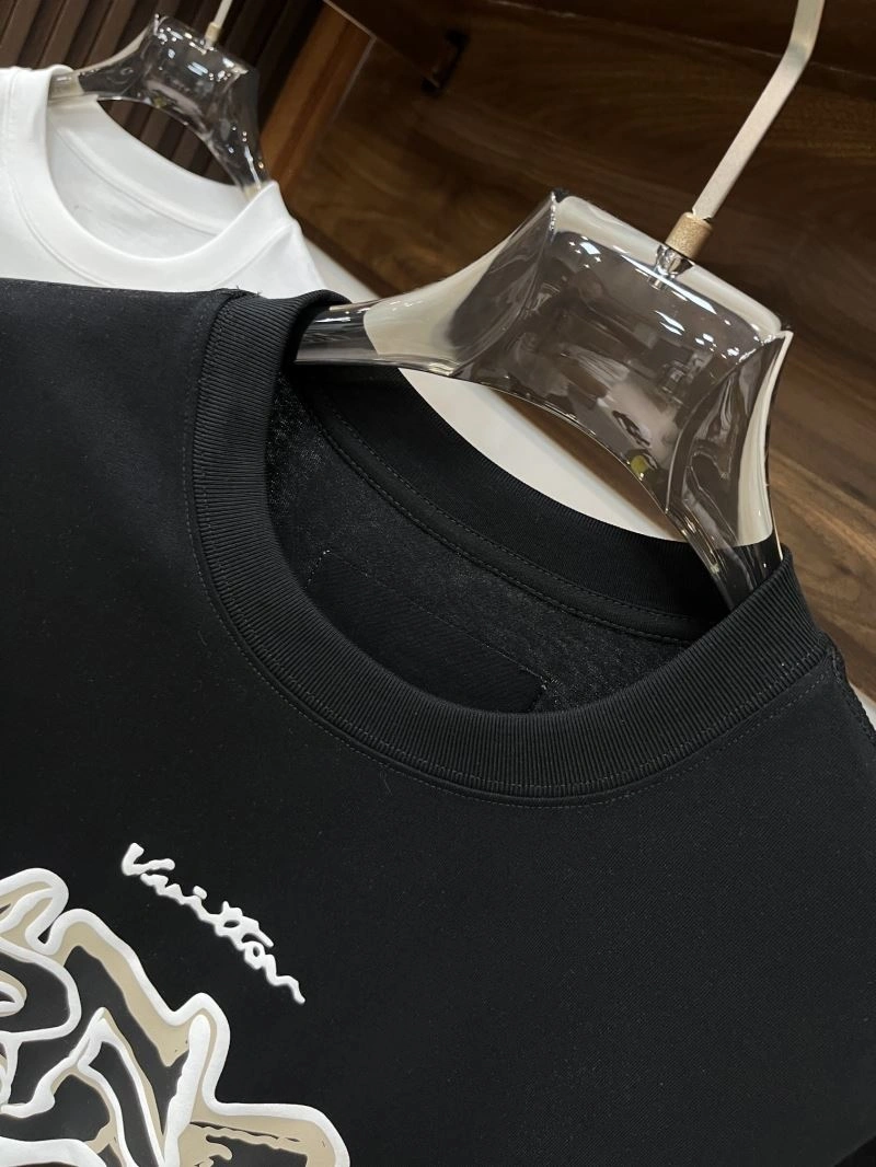 Sophisticated Louis Vuitton T-Shirts 133523