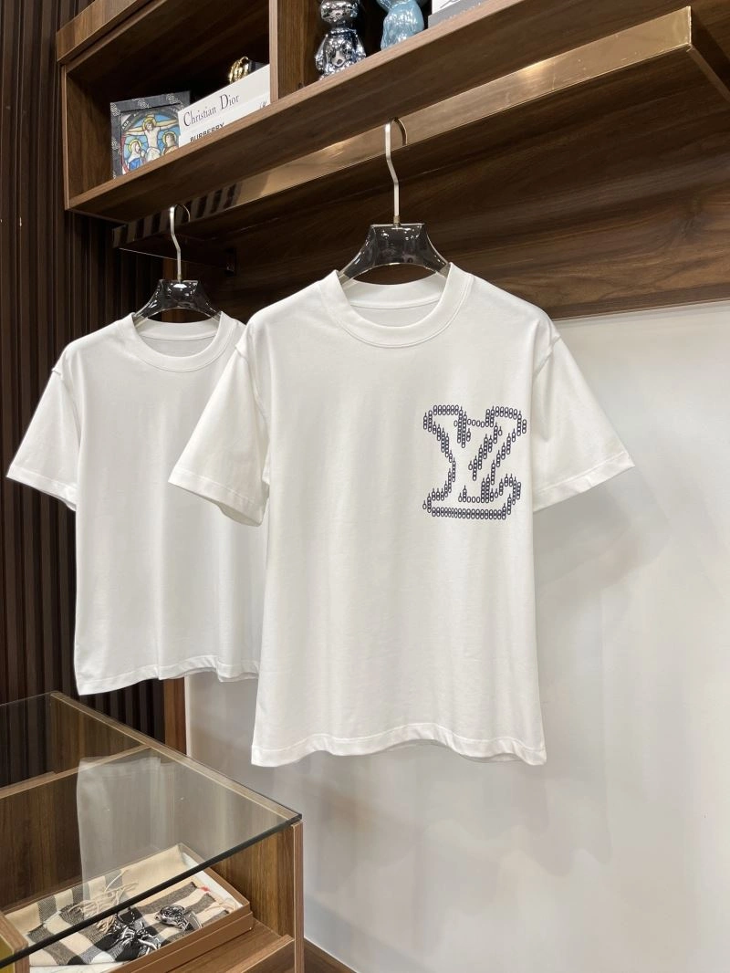 Stretchable Louis Vuitton T-Shirts 133517
