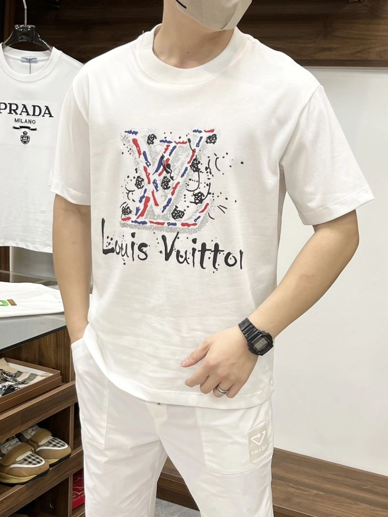 SmoothTexture Louis Vuitton T-Shirts 133533