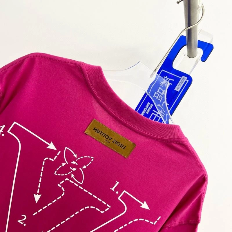 ModernLook Louis Vuitton T-Shirts 133549