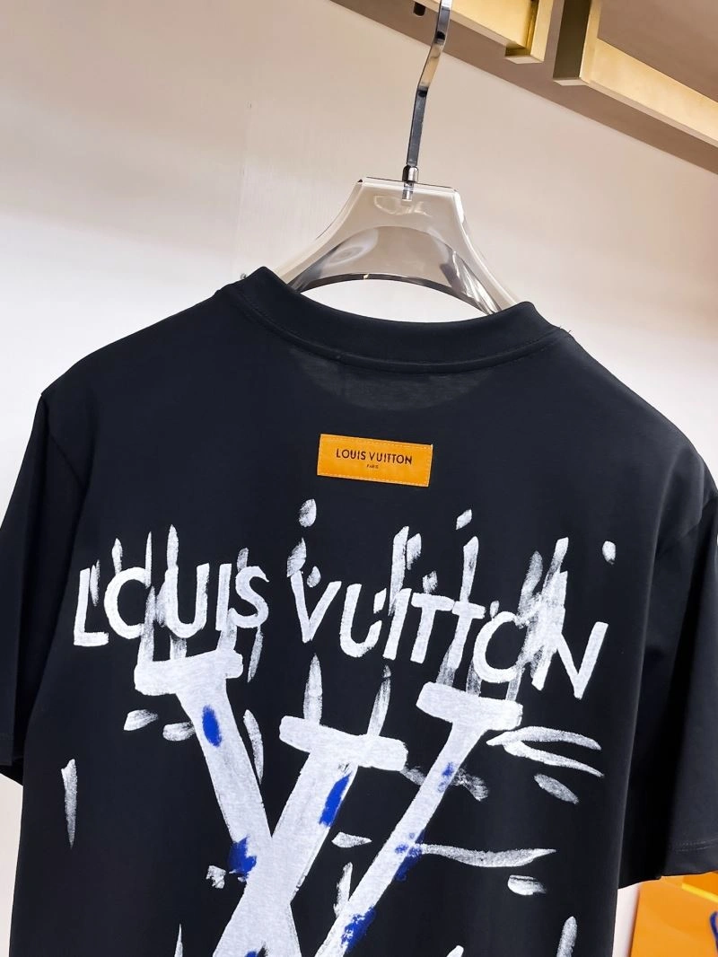 Durable Louis Vuitton T-Shirts 133528