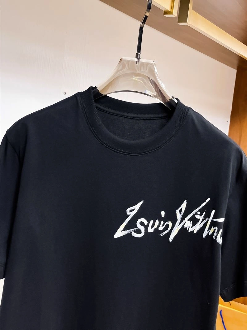 Louis Vuitton T-Shirts Comfortable 133512