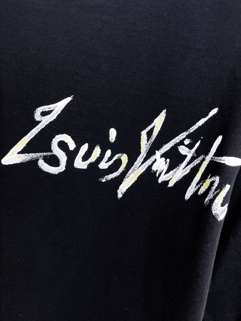 Louis Vuitton T-Shirts Comfortable 133512
