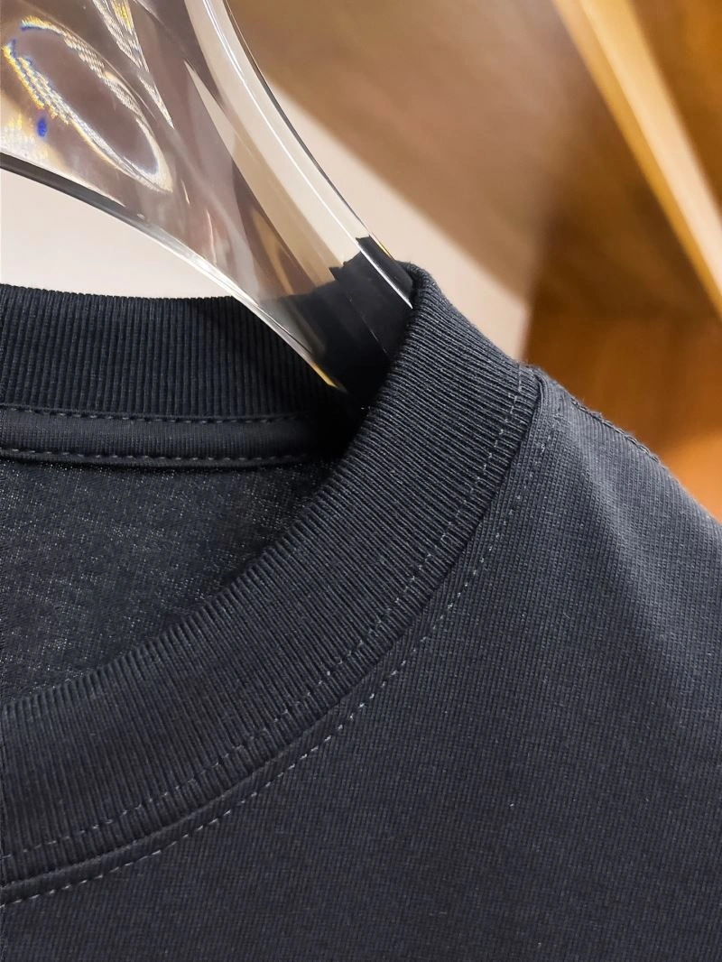 Louis Vuitton T-Shirts Comfortable 133512