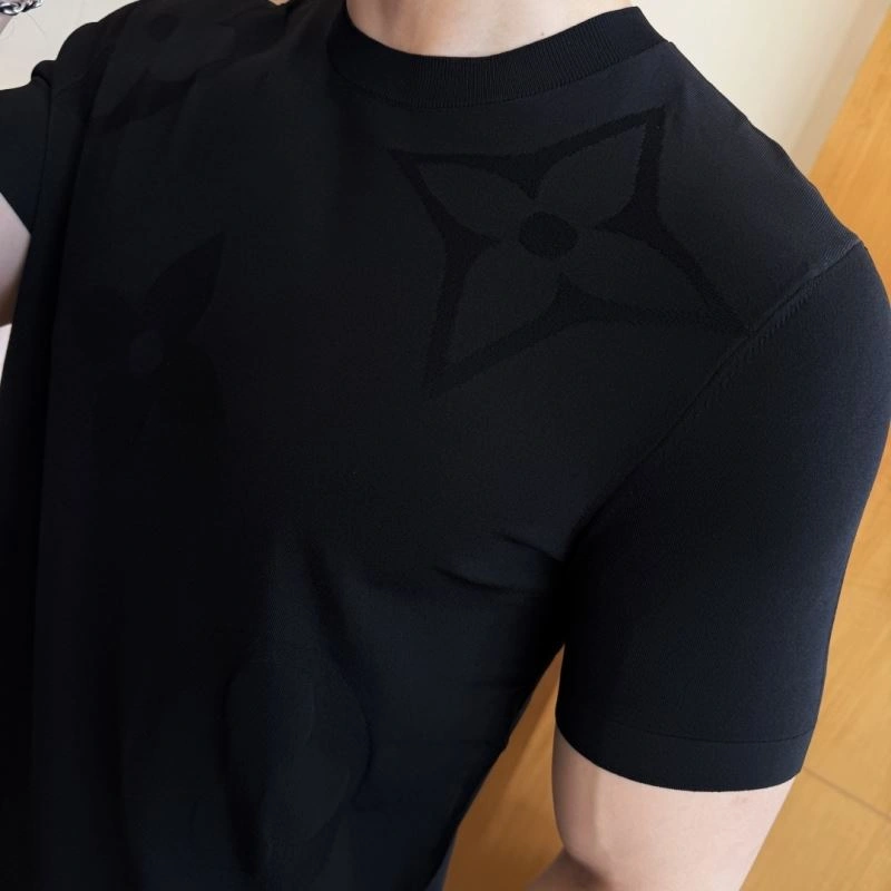 AllSeason Louis Vuitton T-Shirts 133495