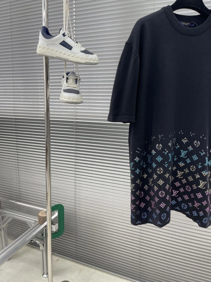 Neat Louis Vuitton T-Shirts 133484