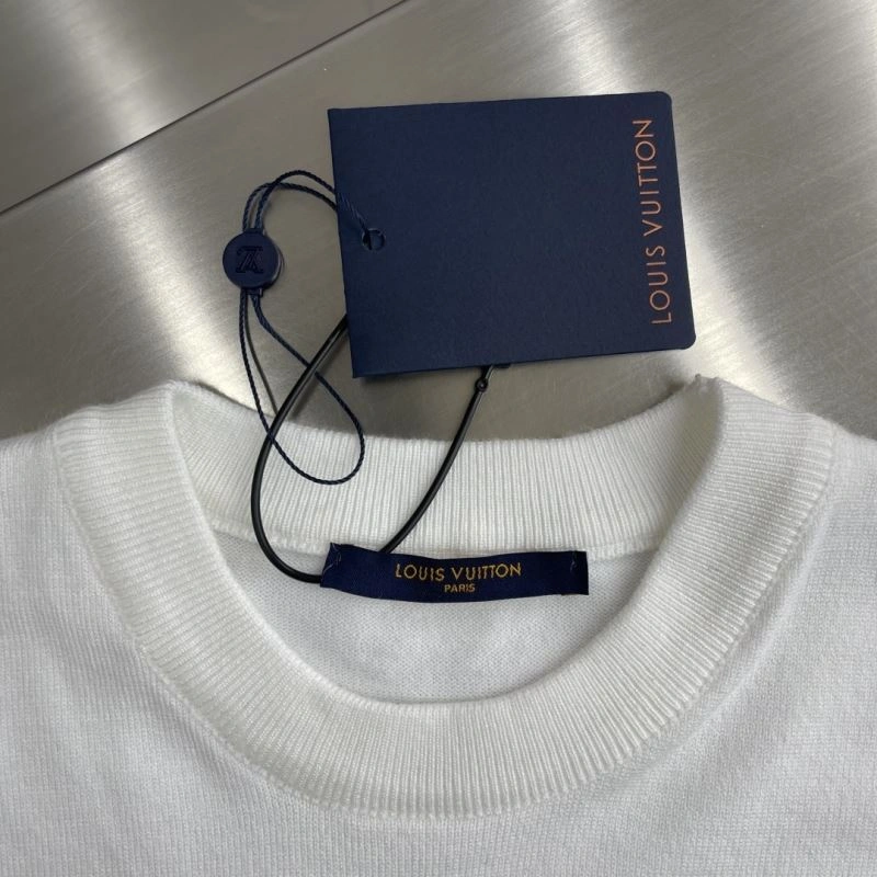 Louis Vuitton T-Shirts FashionForward 133550