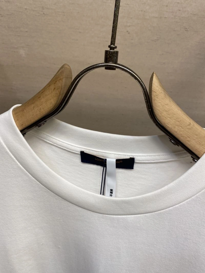 Louis Vuitton T-Shirts Durable 133480