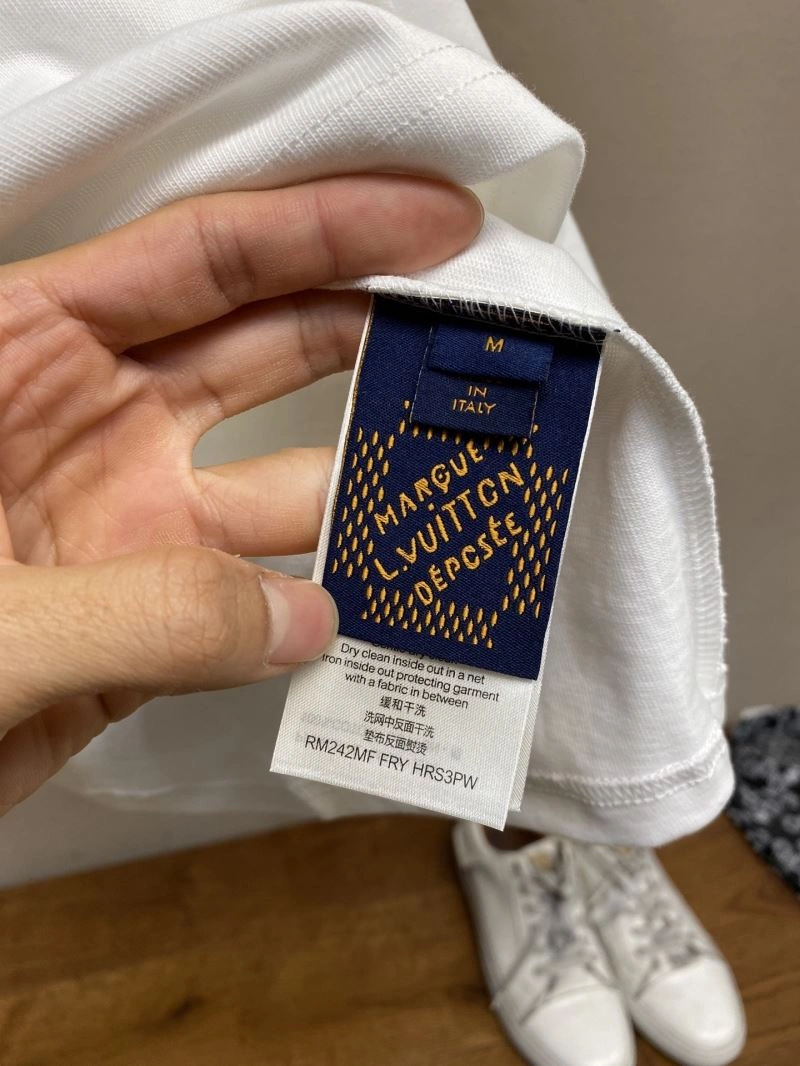 Louis Vuitton T-Shirts Durable 133480