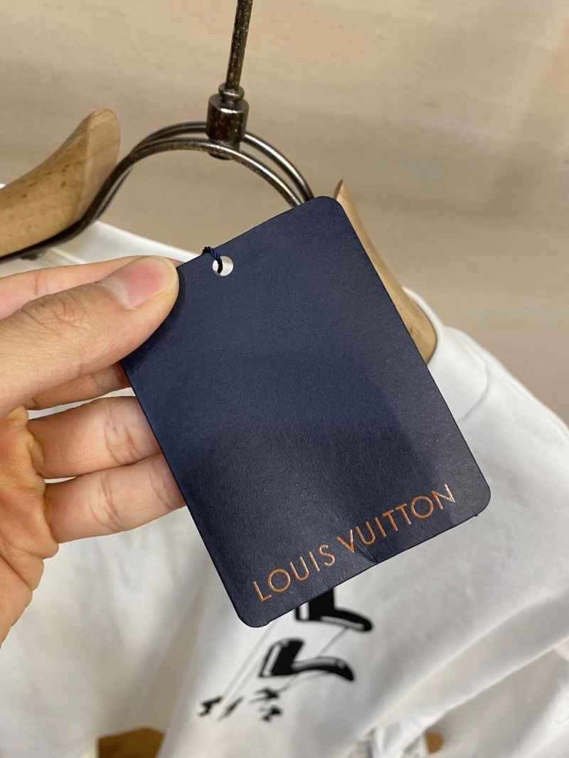 Louis Vuitton T-Shirts Stretchable 133493