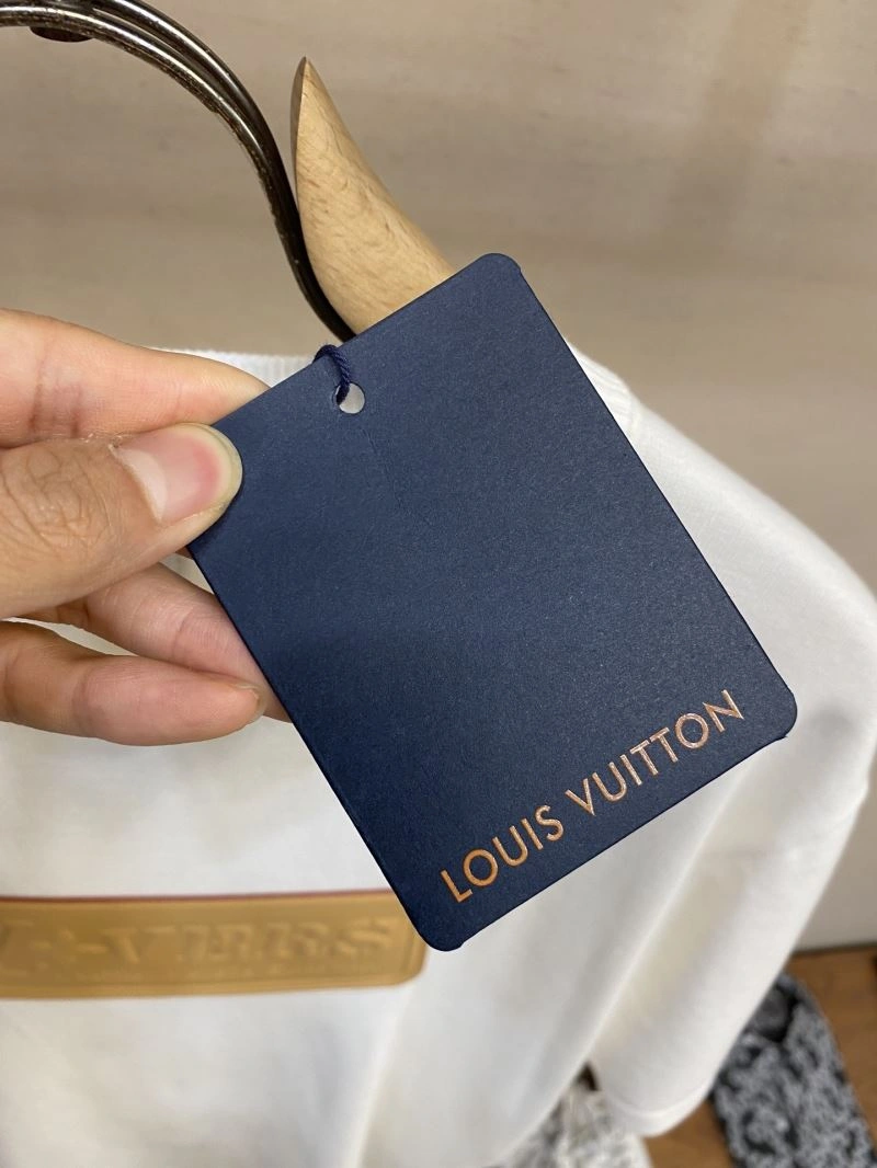 Louis Vuitton T-Shirts ZipUp 133479