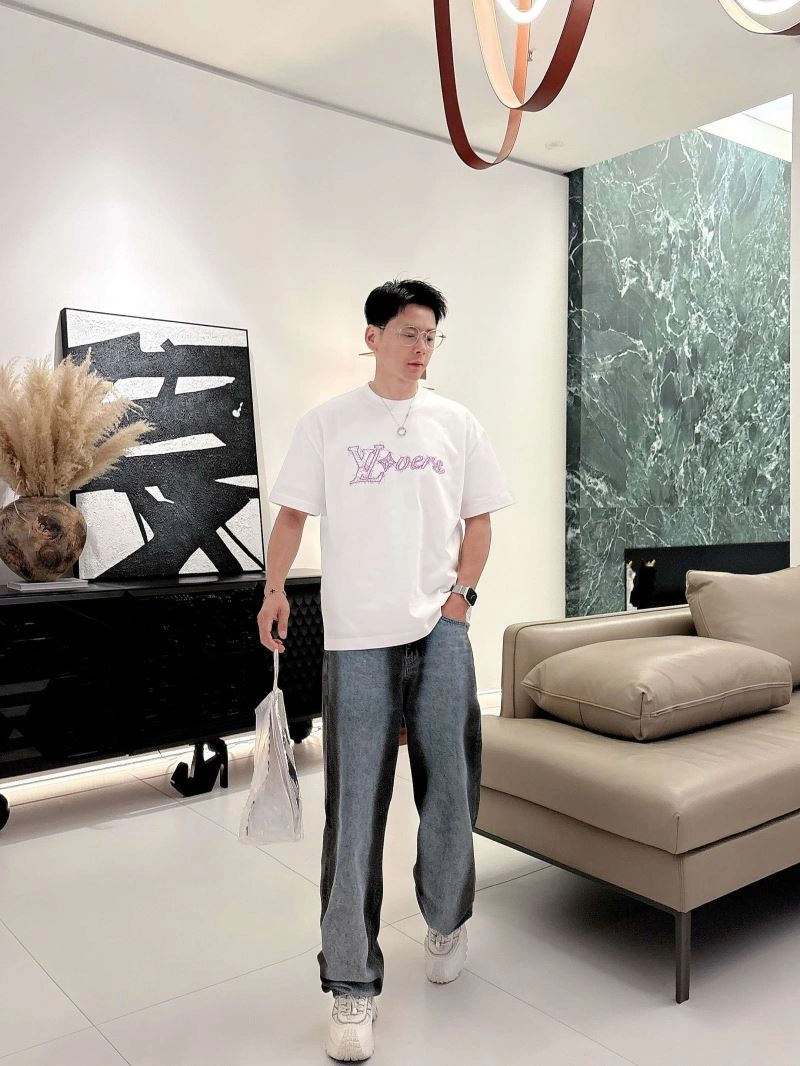 Comfortable Louis Vuitton T-Shirts 133470