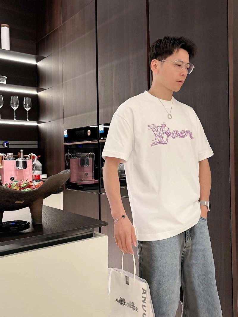 Comfortable Louis Vuitton T-Shirts 133470